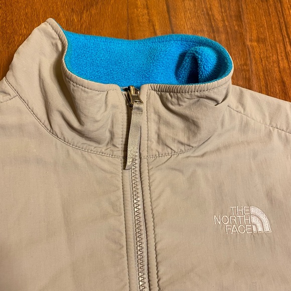 EUC✨ Girl’s Blue & Gray Fleece North Face Denali - Picture 3 of 8